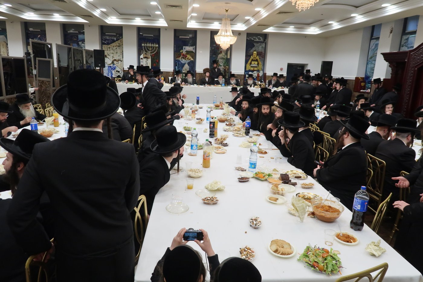 שמחת בית מכנובקא בעלזא –קרית צאנז ירושלים -מעליץ - מאקווא אשדוד