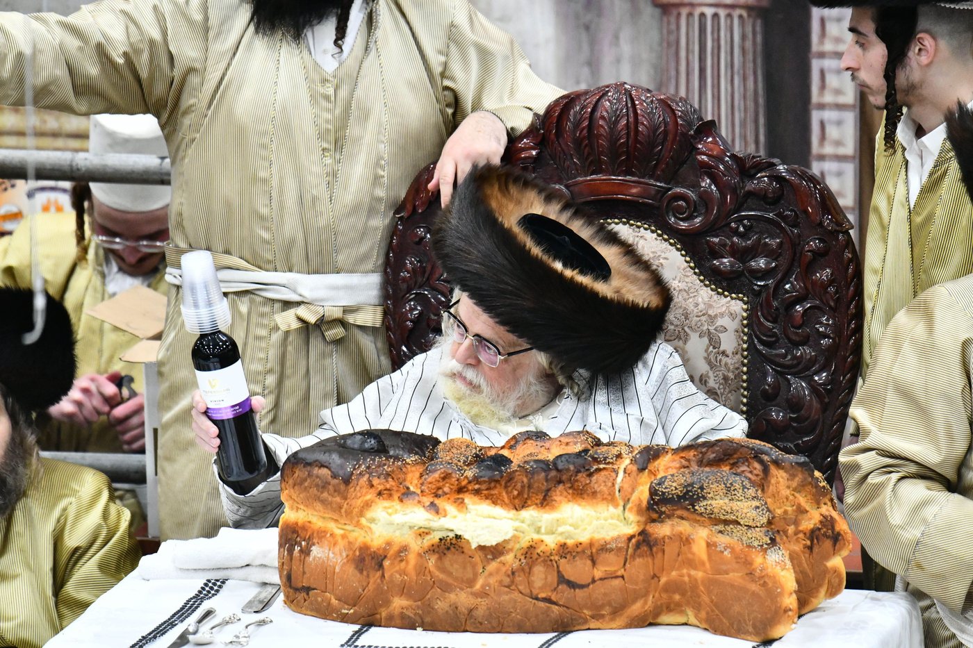 טיש פורים בחצה"ק תולדות אברהם יצחק