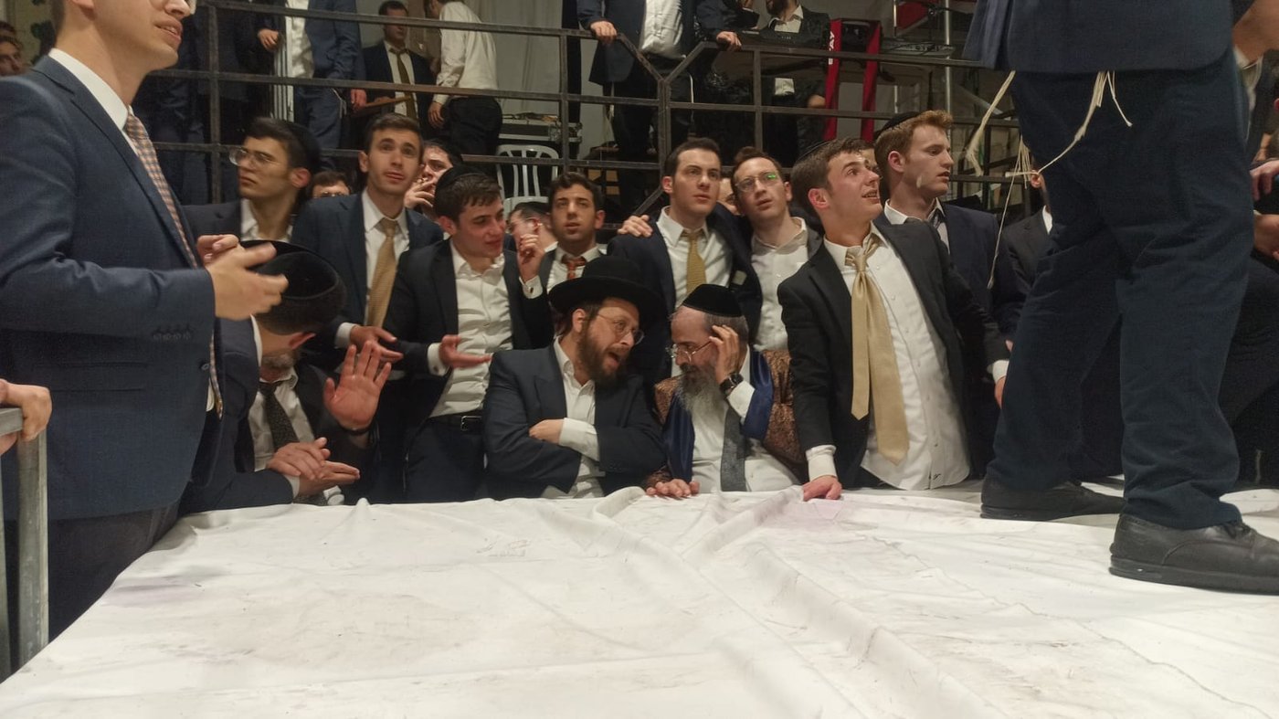 זופניק בכיכר • כל התמונות, הנייעס והחשיפות של פורים