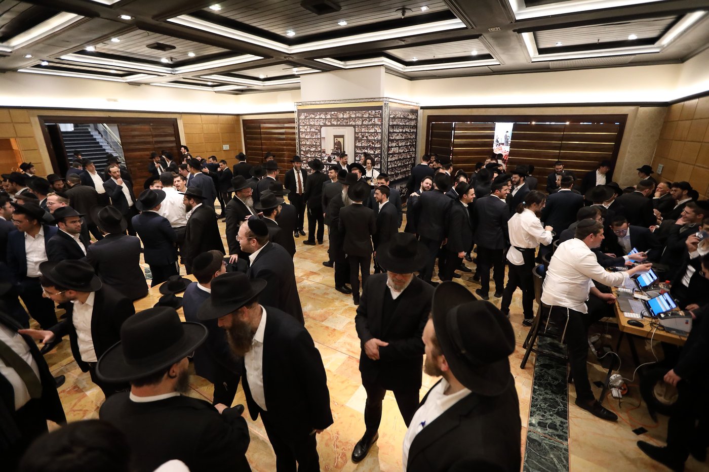 הדינר של ישיבת היכל יצחק - לנדא באולמי הדר דימול