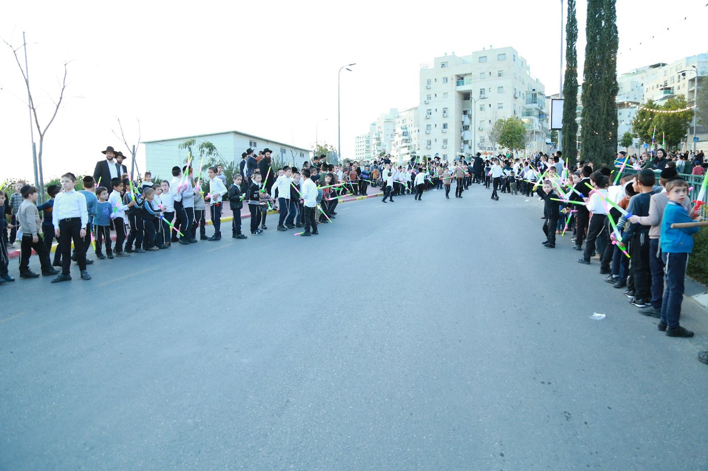 הכנסת ספר תורה לישיבת כנסת יצחק קרית ספר