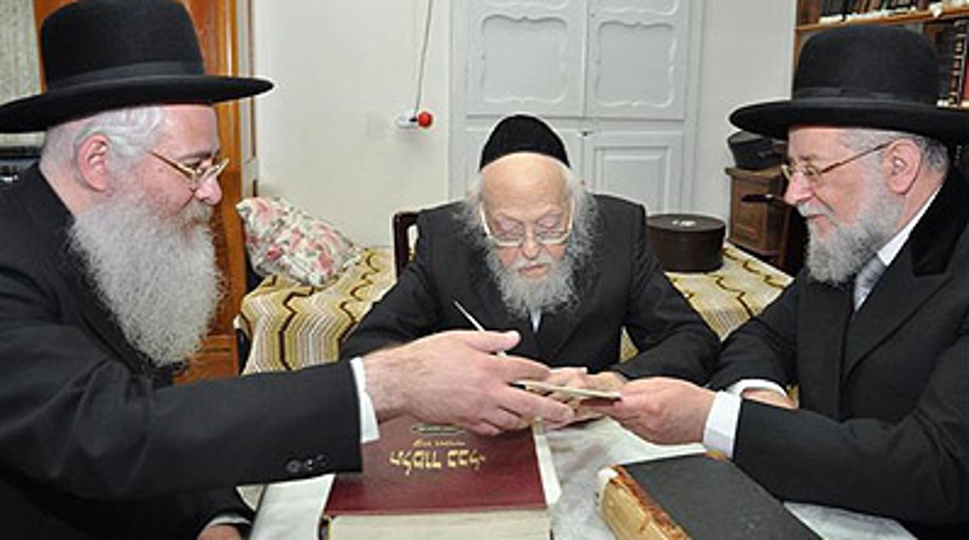הרבנים לאו אצל הגרי"ש, היום.