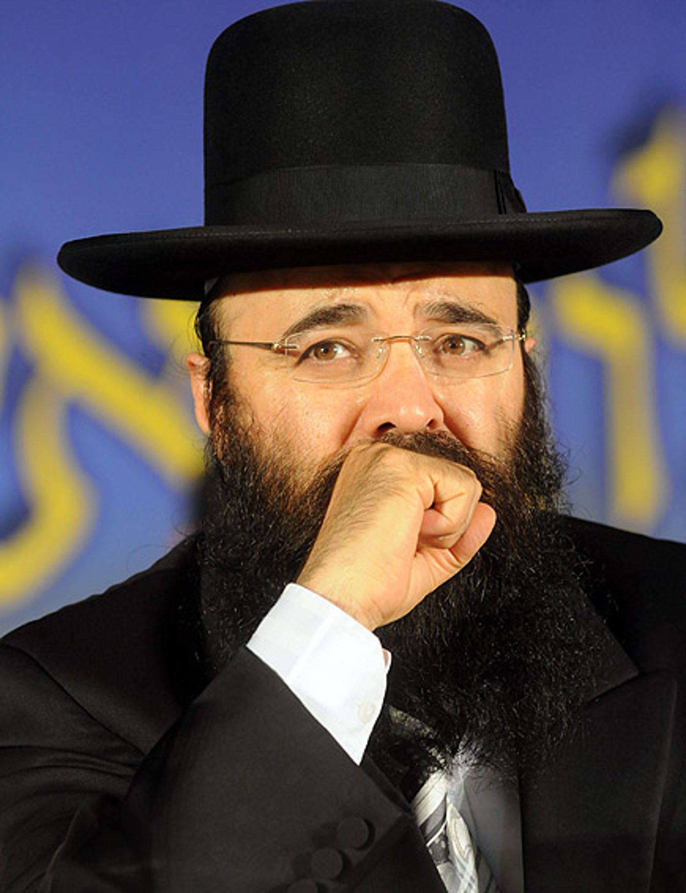 על מה הסתודדו עו"ד אמיר והרנטגן?