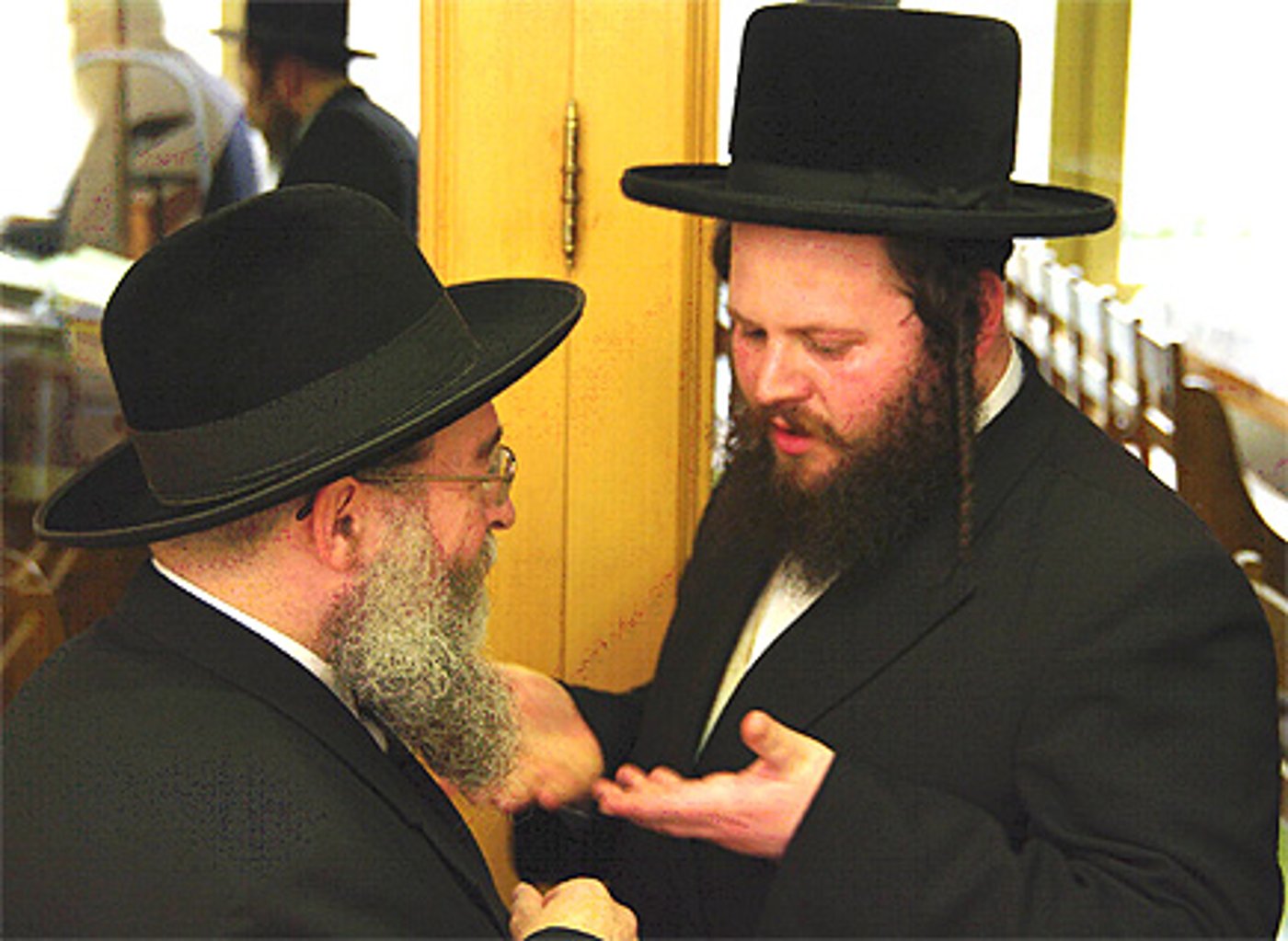 מאות ב´יום של תורה´ באנטוורפען