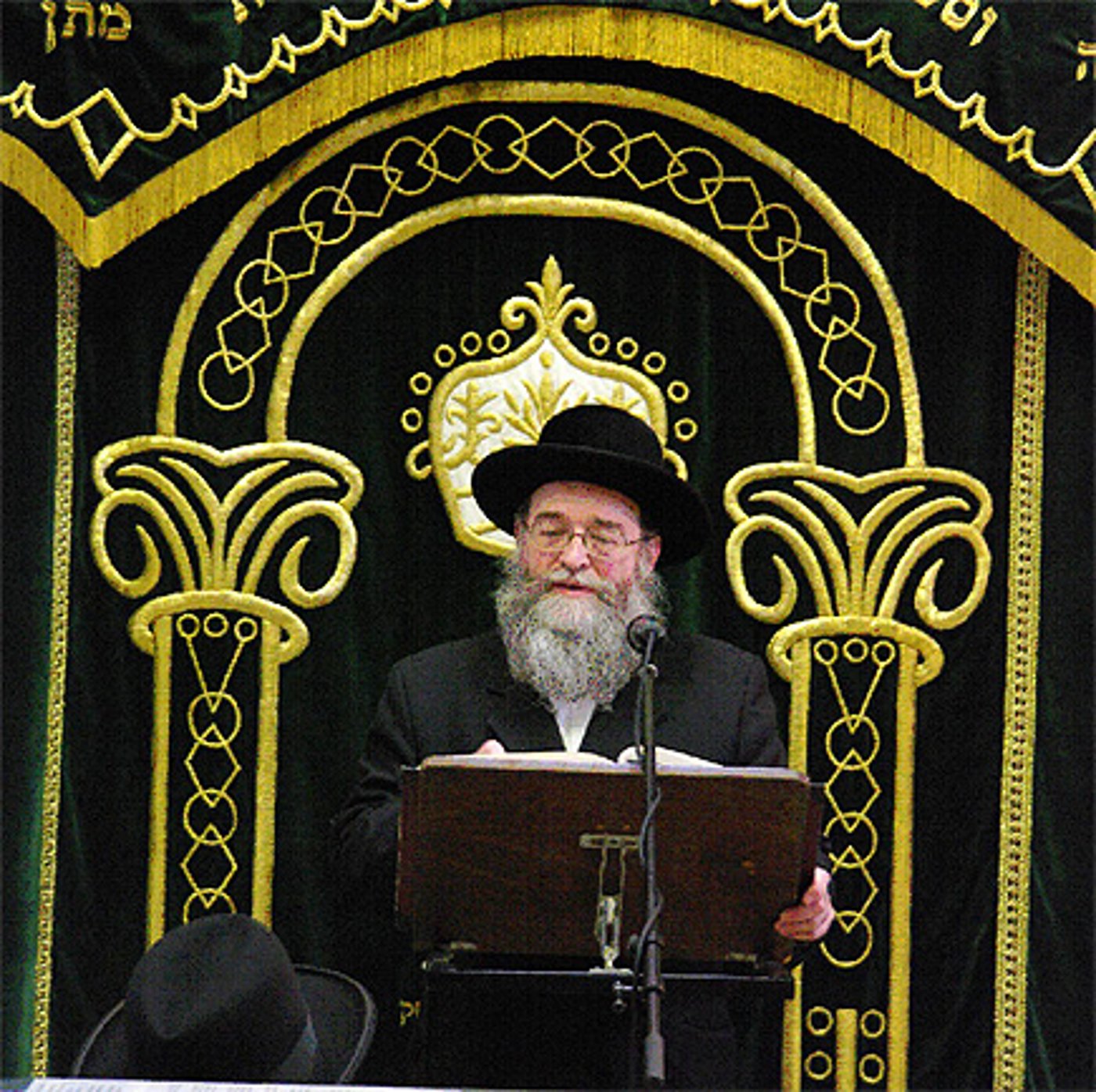מאות ב´יום של תורה´ באנטוורפען