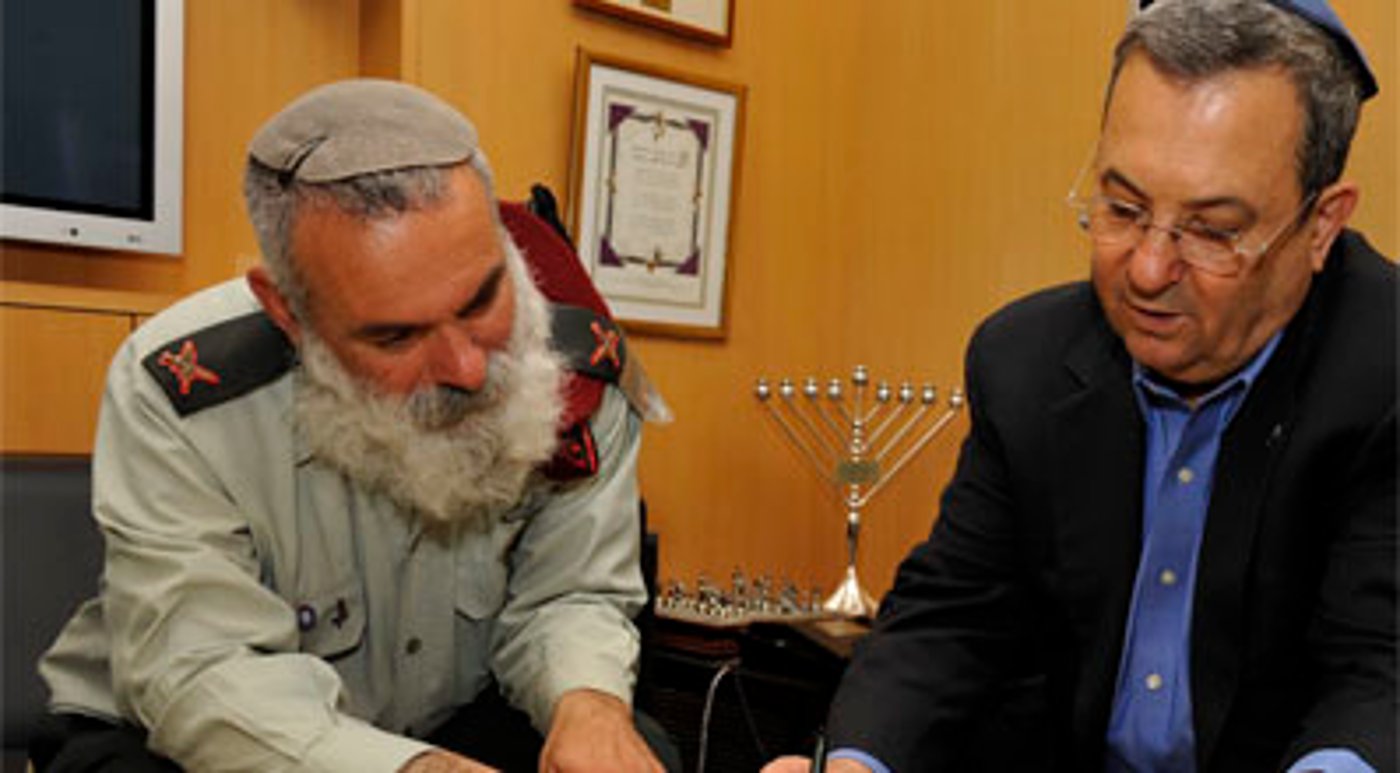 הרבצ"ר ושר הביטחון.
