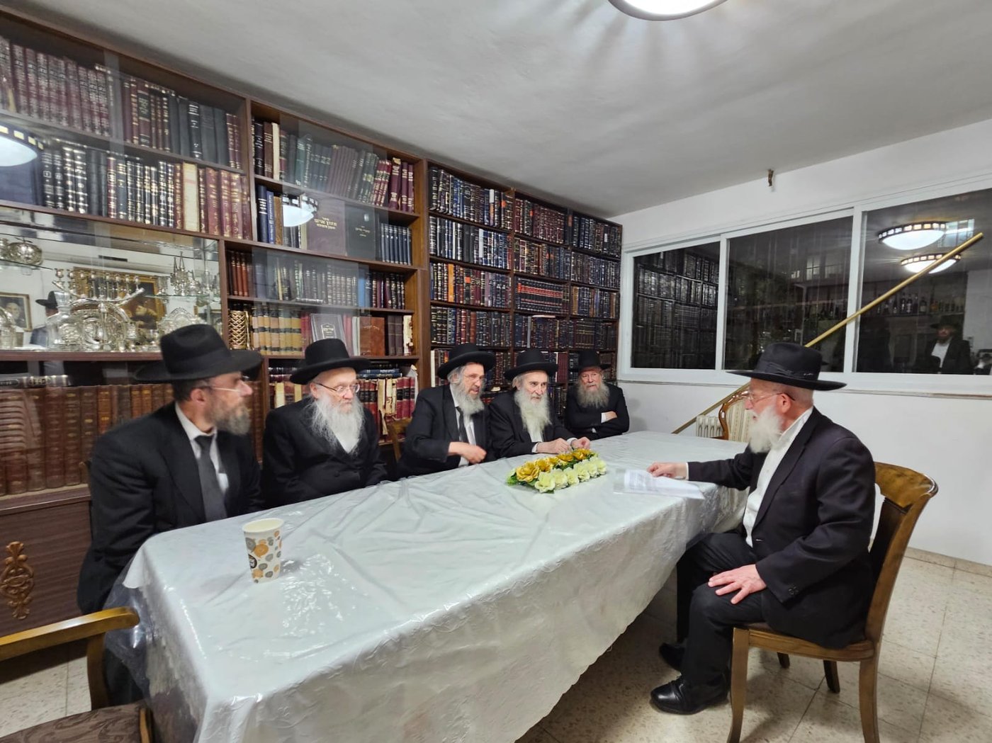 "וכל ענייני דגה"ת בירושלים יתנהלו על פיהם" | ועדת הרבנים המורחבת בירושלים התכנסה לראשונה