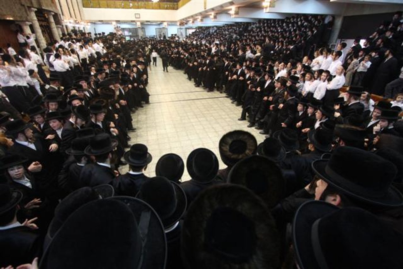 מעמד הכנסת ספר תורה בויזניץ