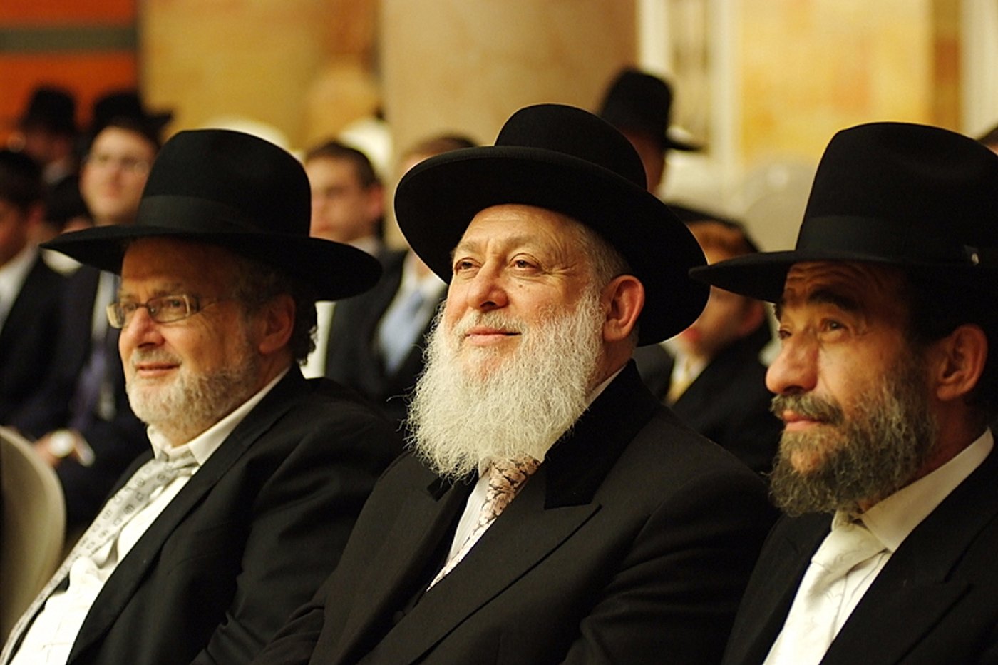 ענבי הגפן: צפו בחתונת משפחת לאופר