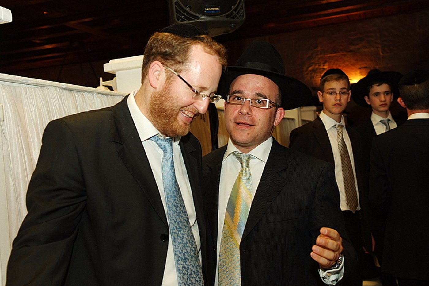 ענבי הגפן: צפו בחתונת משפחת לאופר