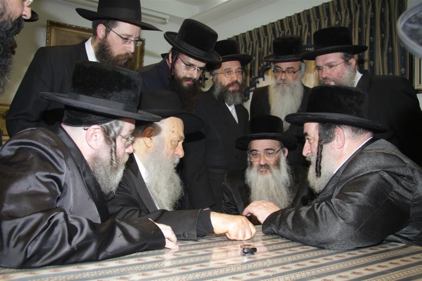 ה´חוזר´ של חב"ד בסבב אצל אדמו"רים