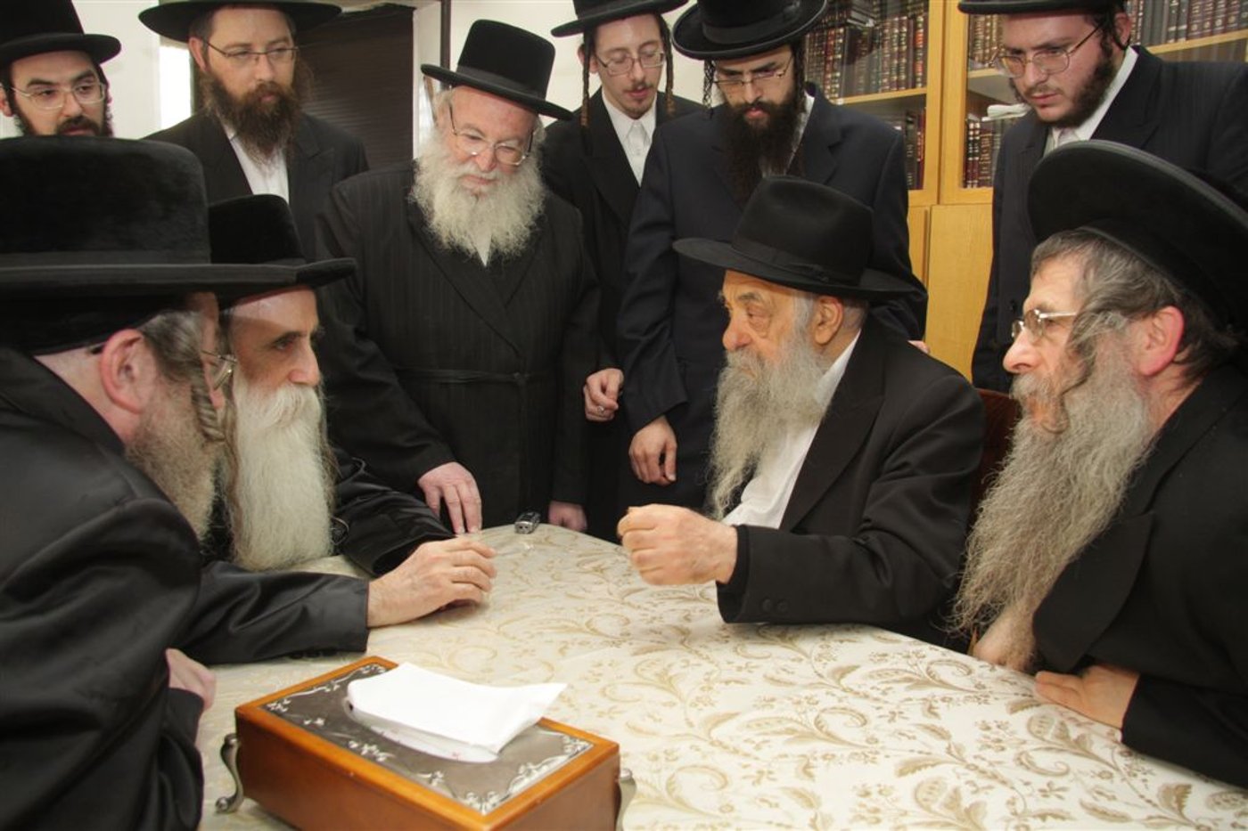 ה´חוזר´ של חב"ד בסבב אצל אדמו"רים
