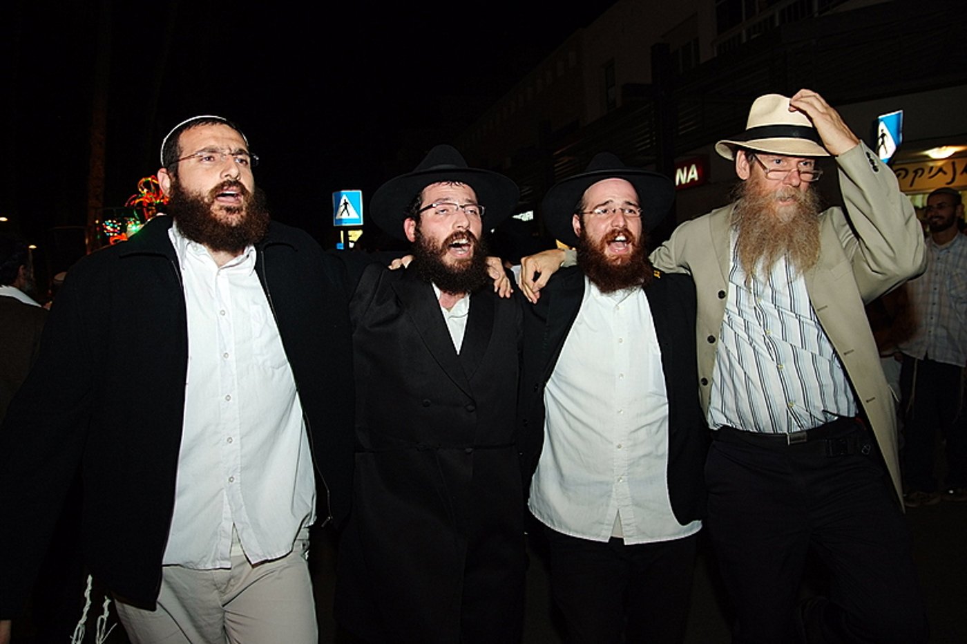 גלריית ענק: מוישי חגג בהכנסת ס"ת