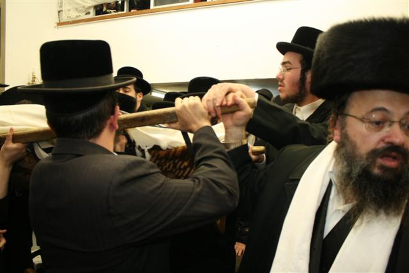 אלפים ליוו למנוחות את האדמו"ר מבוסטון זצ"ל