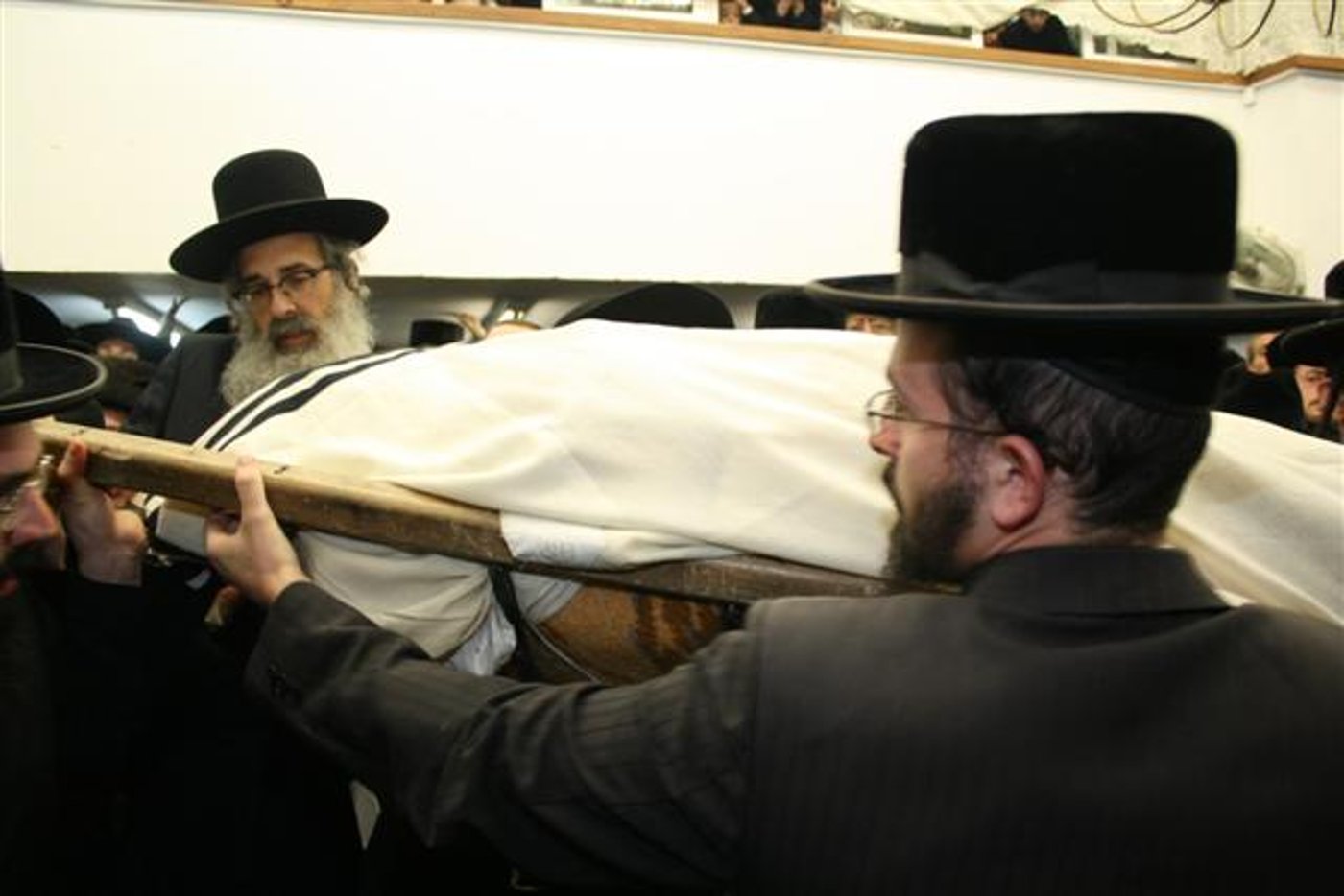 אלפים ליוו למנוחות את האדמו"ר מבוסטון זצ"ל