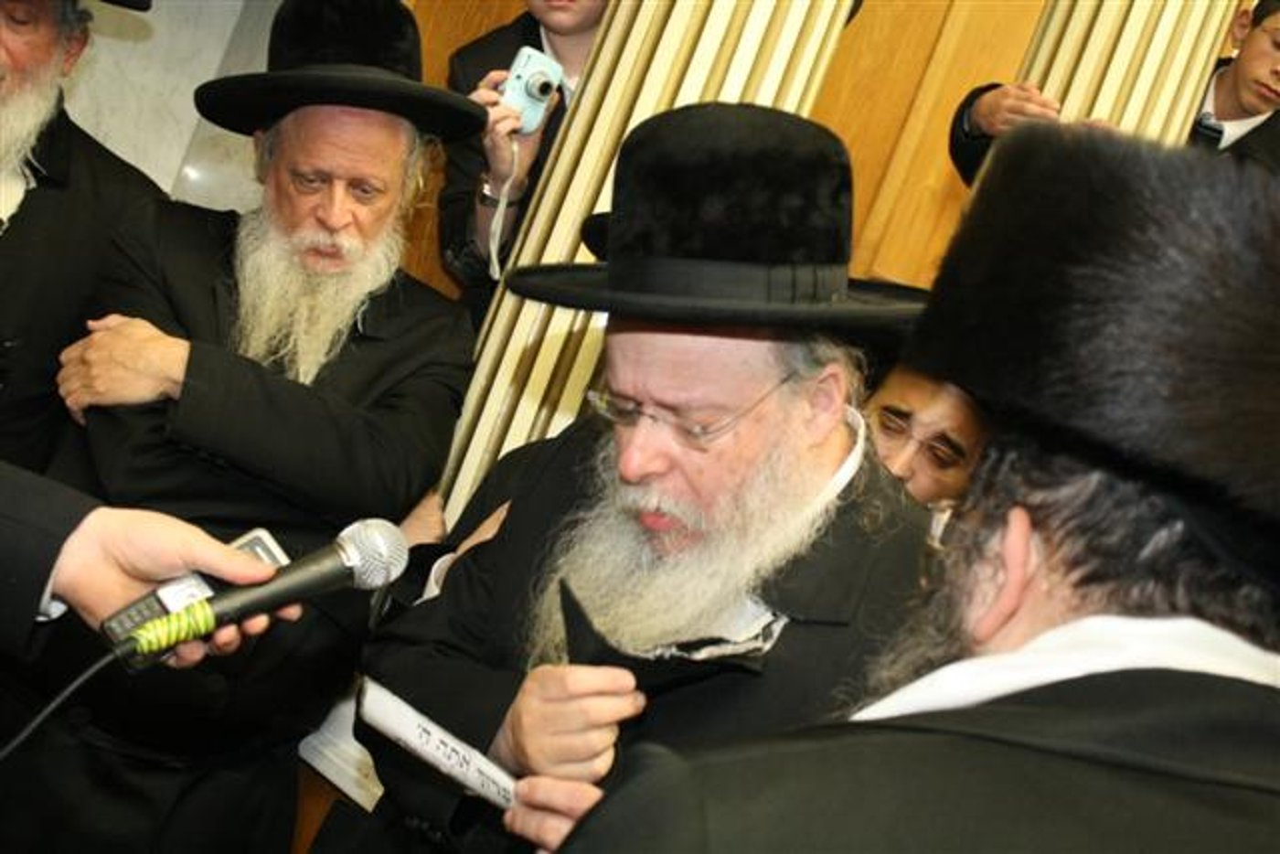 אלפים ליוו למנוחות את האדמו"ר מבוסטון זצ"ל