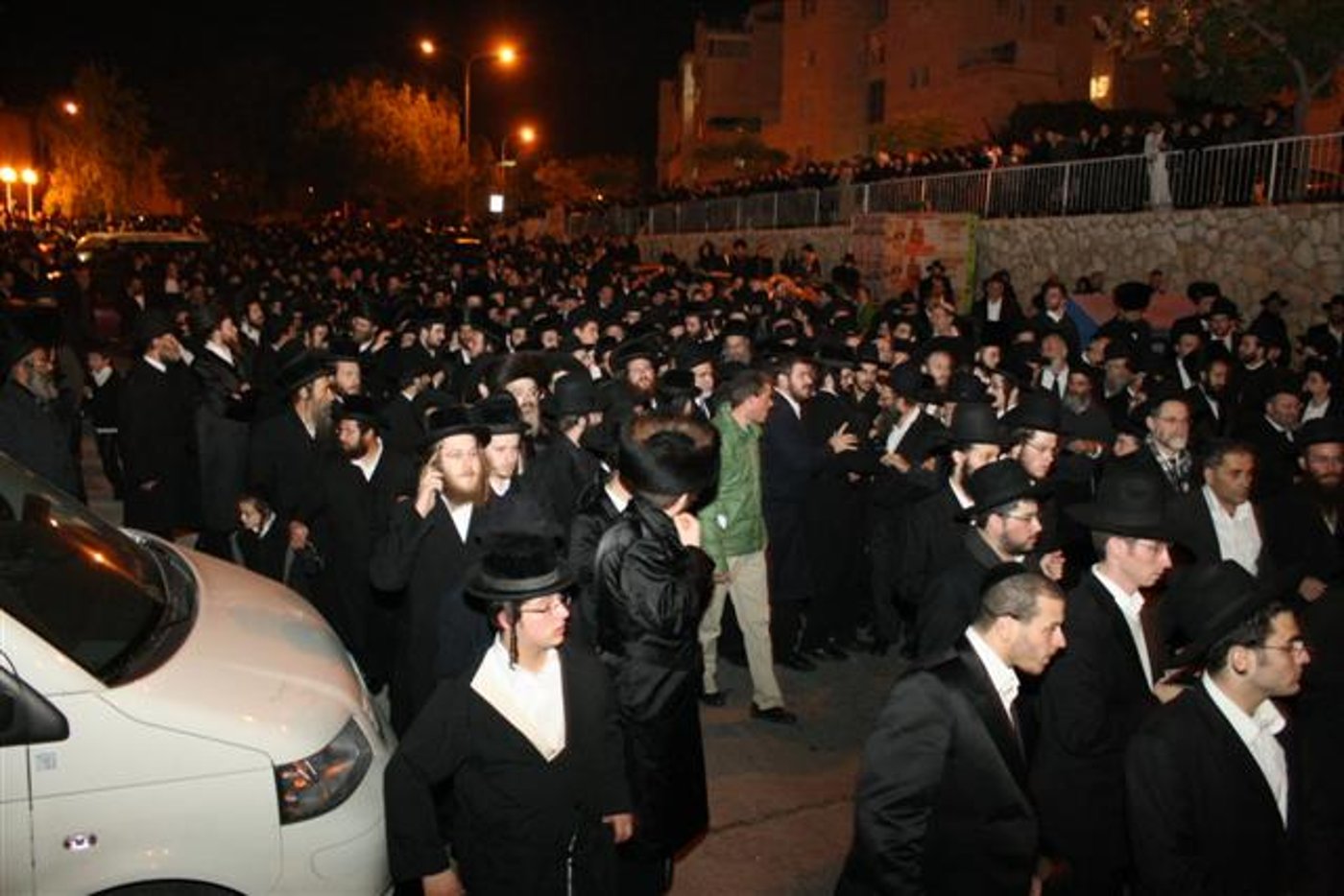 אלפים ליוו למנוחות את האדמו"ר מבוסטון זצ"ל