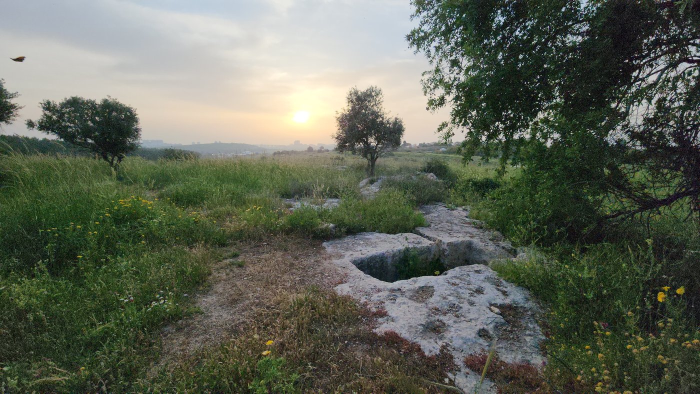 שרידי מקווה טהרה בחירבת כפר רות