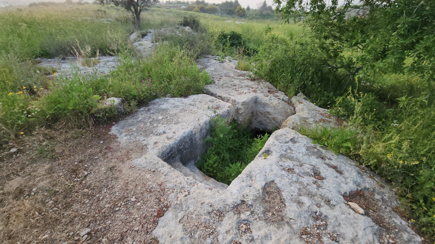 שרידי מקווה טהרה בחירבת כפר רות