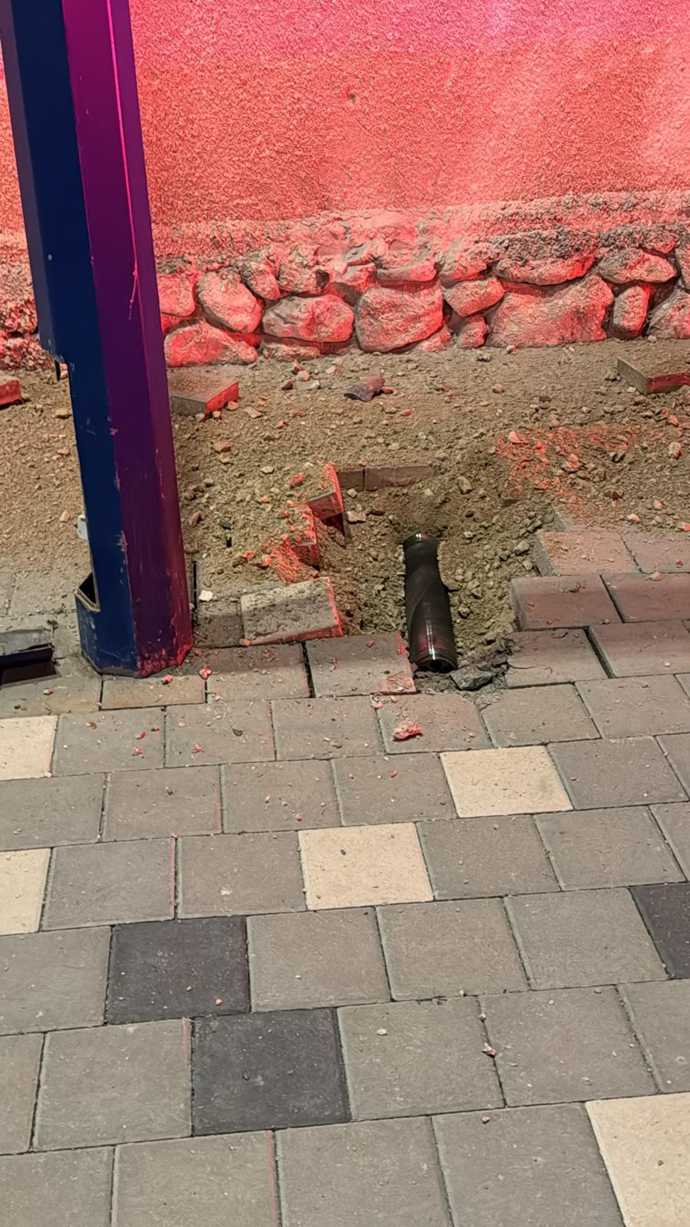 הנפילה בשדרות