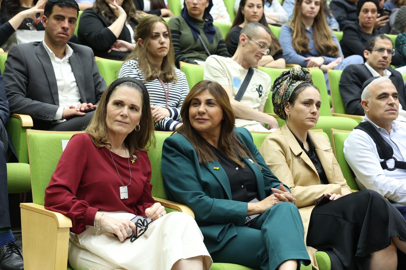 ההורים הנרגשים זכו להוקרה מהח"כים ביום המודעות העולמי לאוטיזם