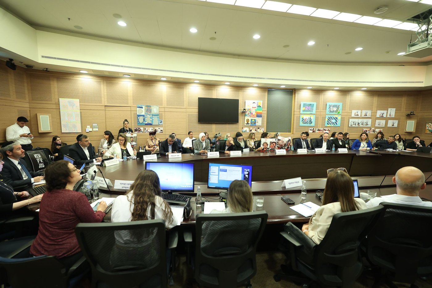 ההורים הנרגשים זכו להוקרה מהח"כים ביום המודעות העולמי לאוטיזם