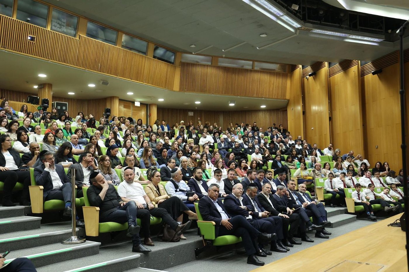ההורים הנרגשים זכו להוקרה מהח"כים ביום המודעות העולמי לאוטיזם