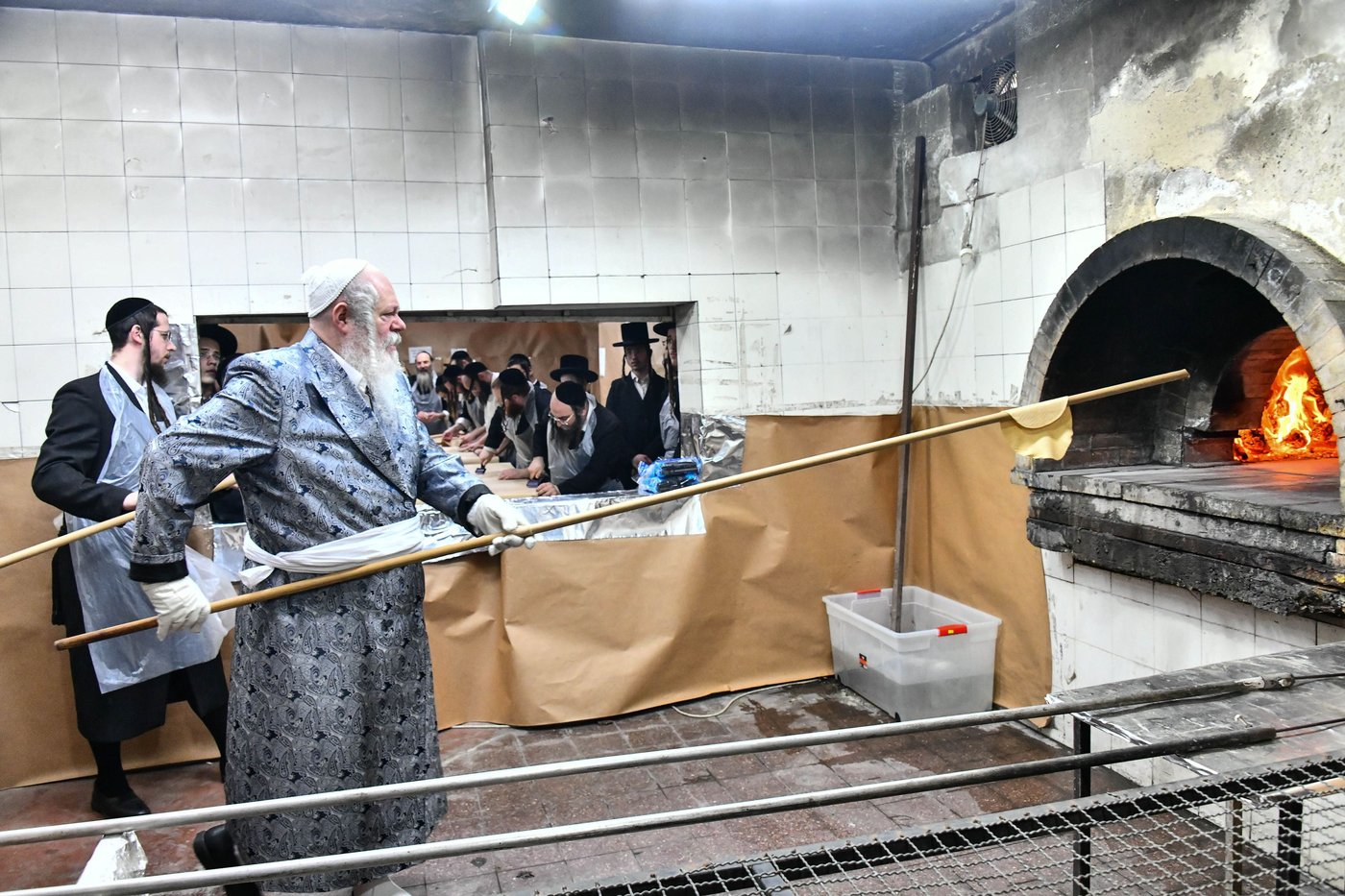 אפיית מצות בפרמישלאן