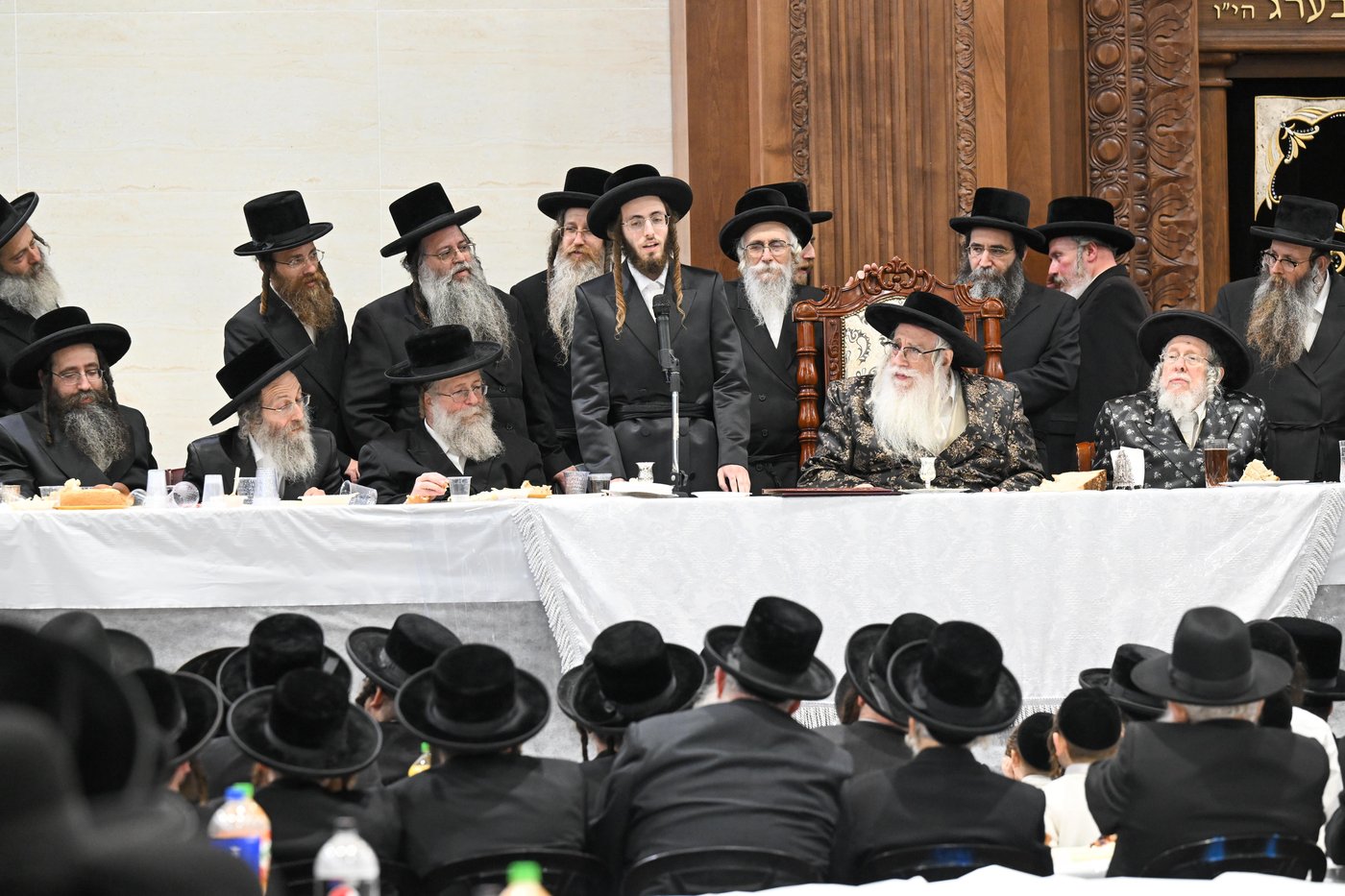 שמחת הארוסין בצאנז 