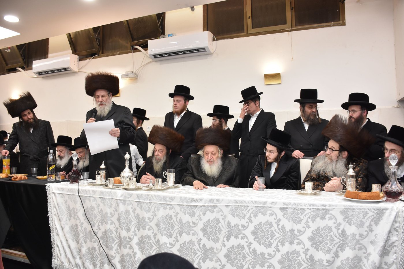 החתן הבנש"ק ענד שעון זהב שקיבל מהמחותן | תיעוד