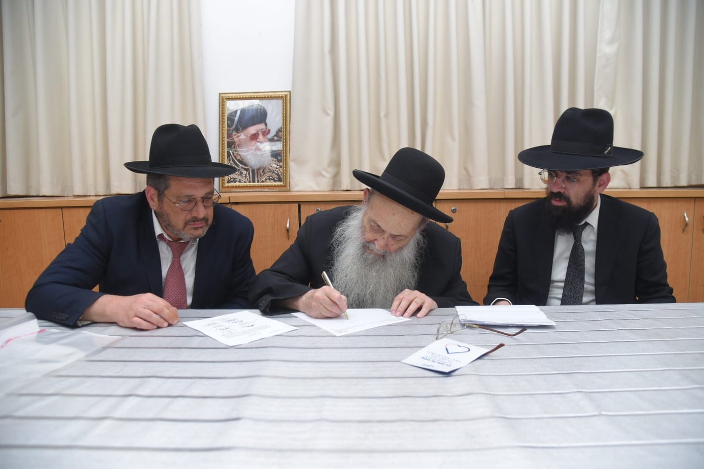 הרב האציל מברכותיו וציין את שביעות רצונו מההשקעה האדירה