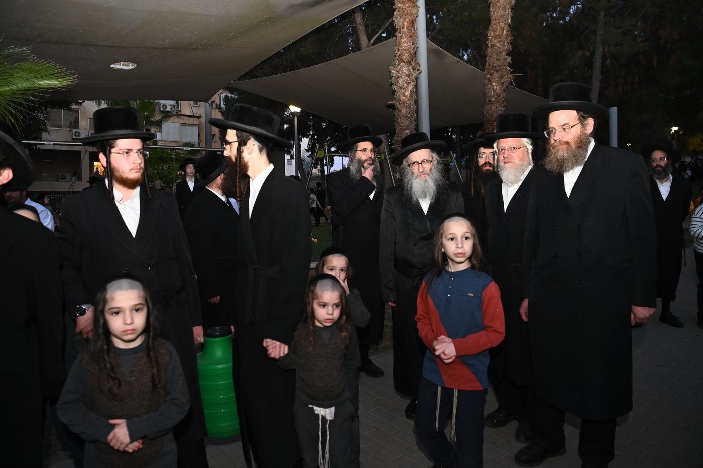 אדמור"י ב"ב בשאיבת מים שלנו