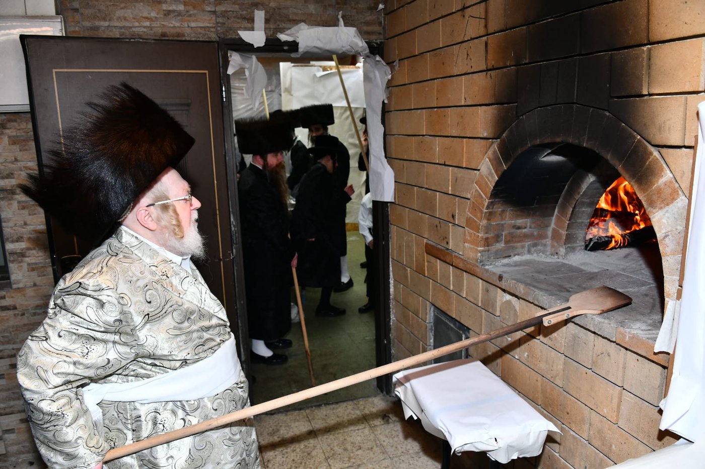 ערב פסח בחצר הקודש קרעטשניף 