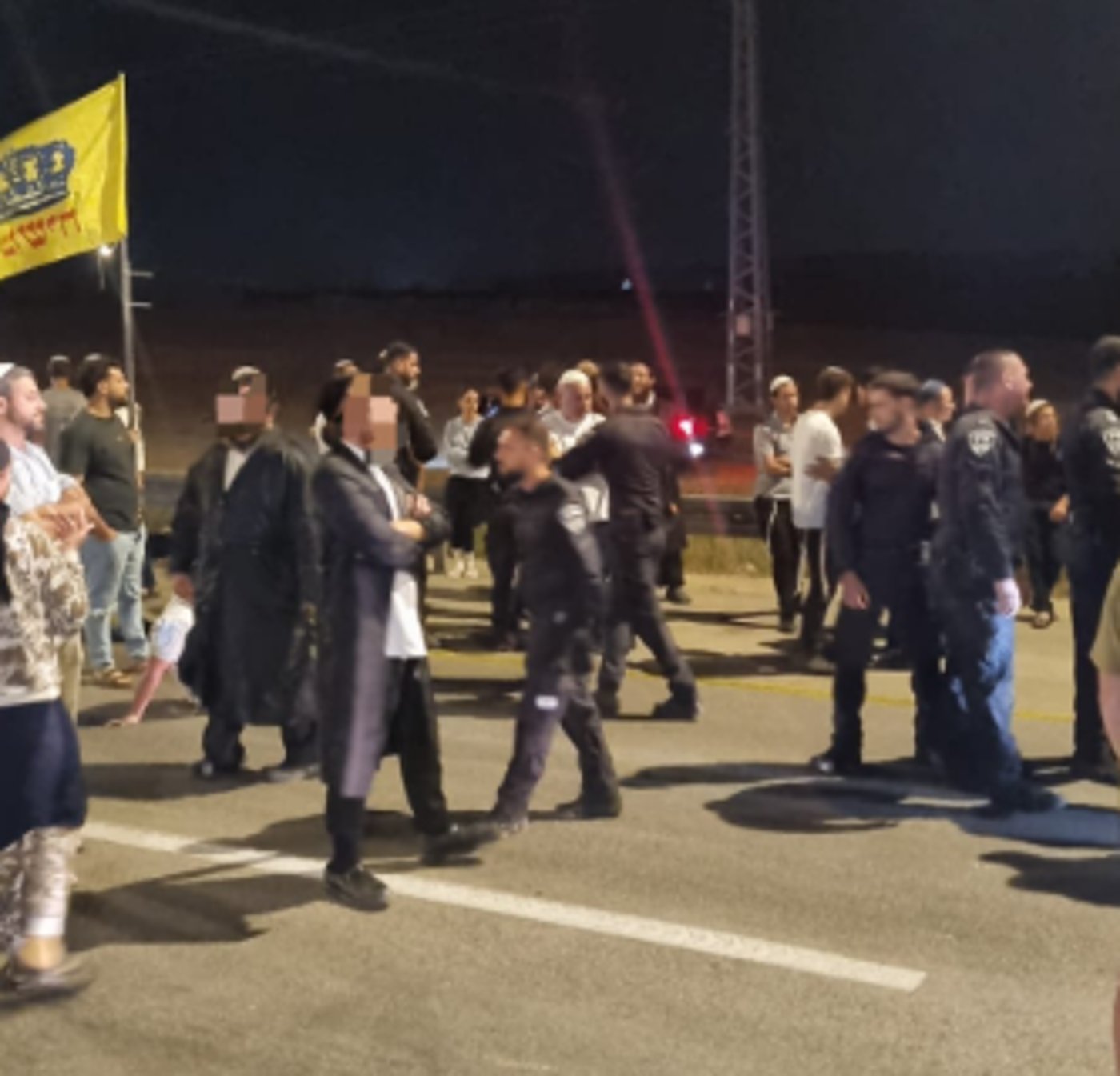 ראש העיר זועם על בן גביר בעקבות פינוי המפגינים והחסידים