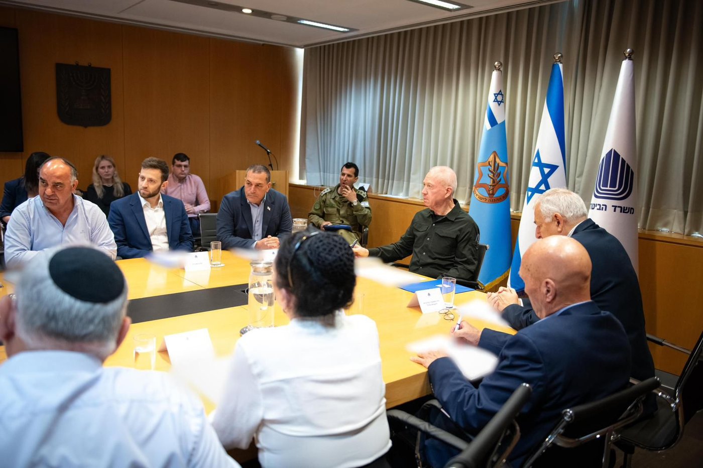גלנט בישיבה היום