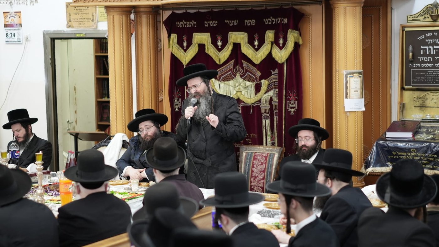 האדמו"ר מזימגראד בטיש הילולא