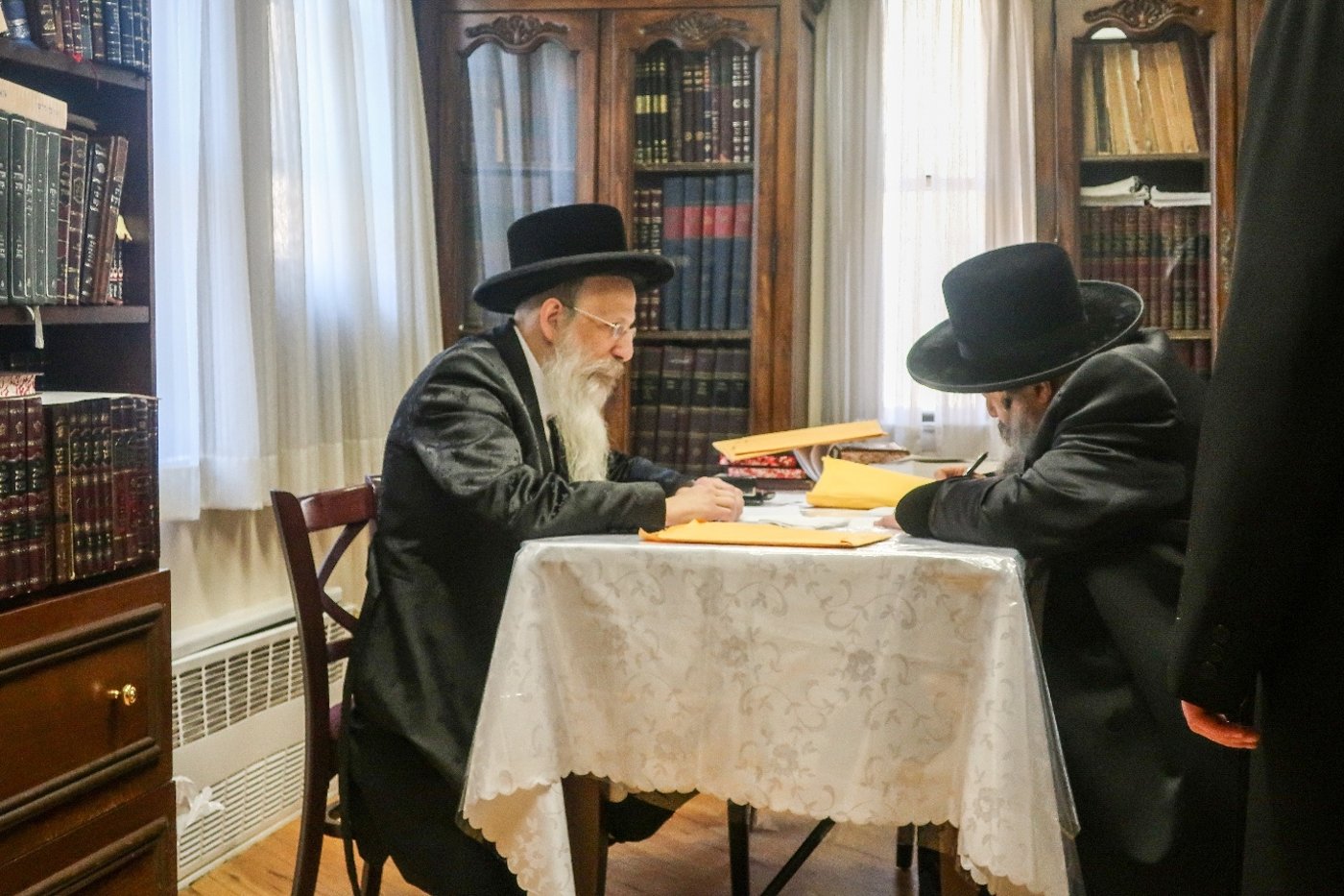 פסח בחצה"ק באבוב 45