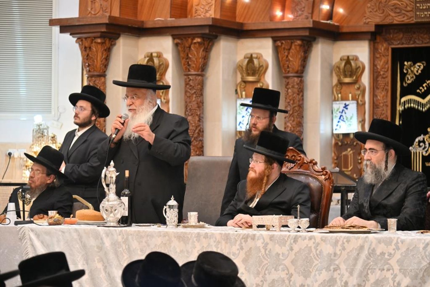 טיש הילולא בקאליב