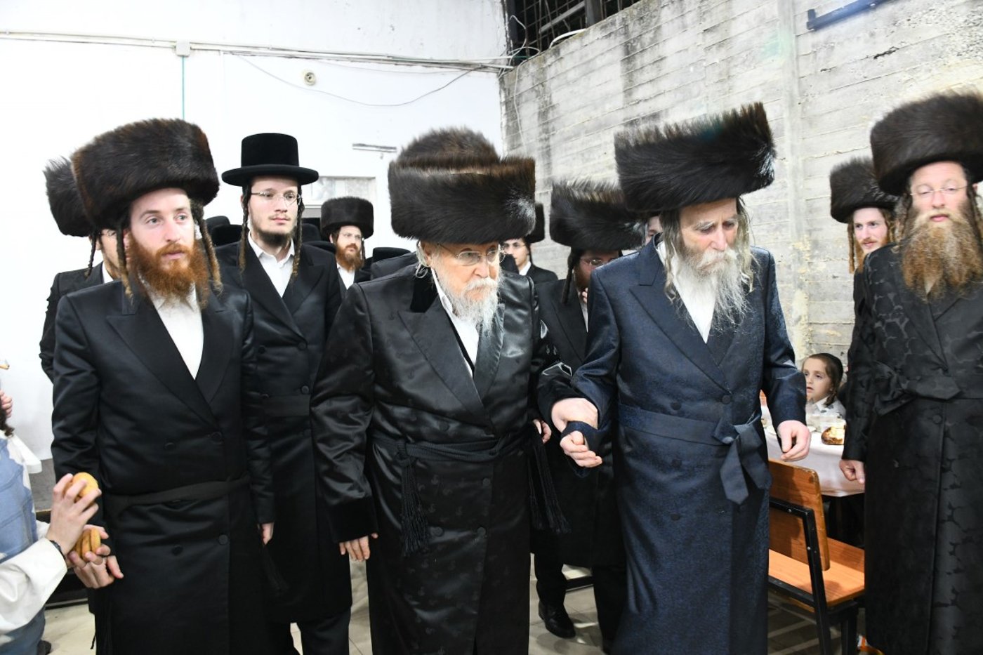 שוקי לרר מגיש: גלריית ענק מחיי האדמו"ר מביאלה זצ"ל
