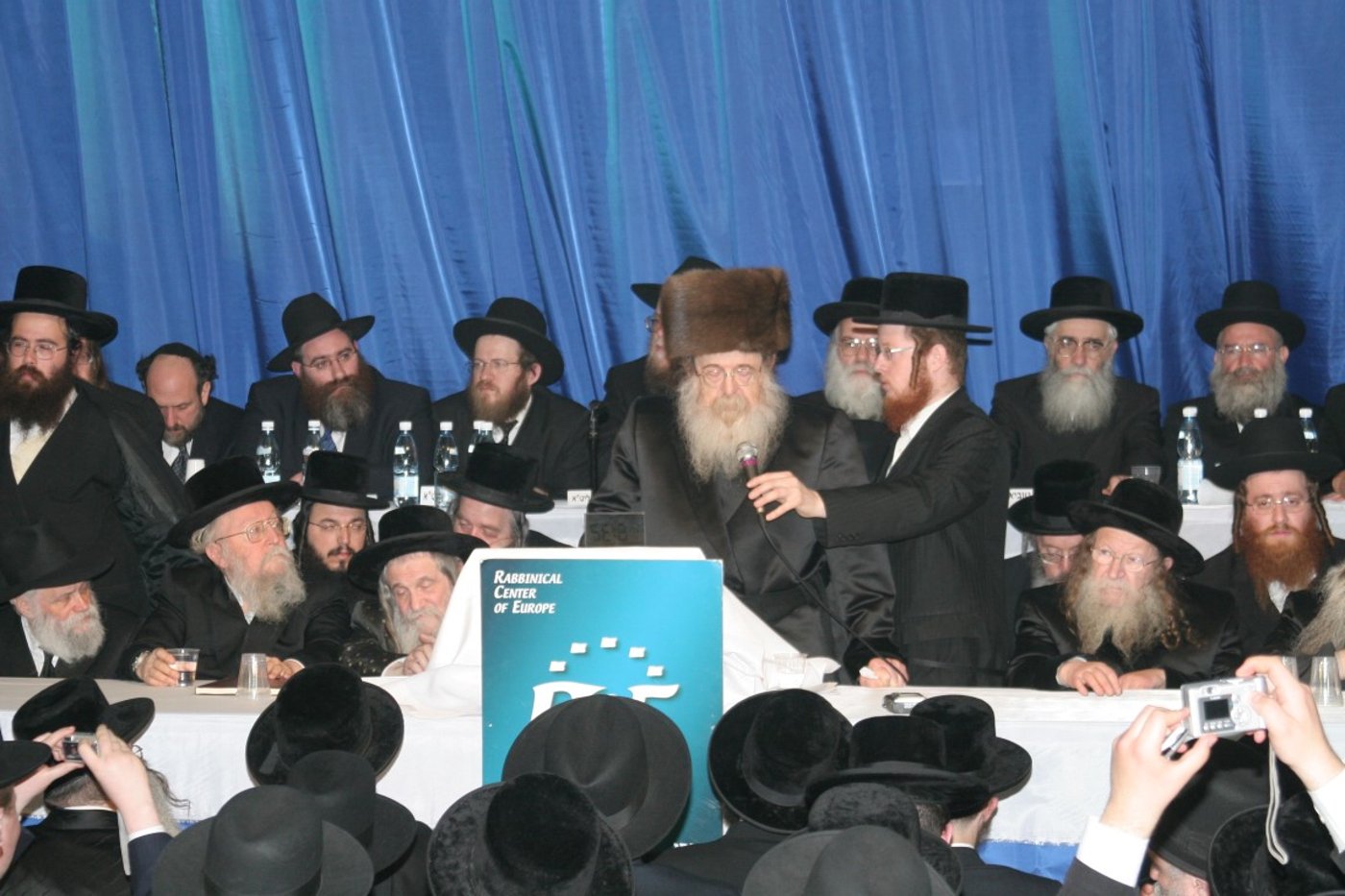 שוקי לרר מגיש: גלריית ענק מחיי האדמו"ר מביאלה זצ"ל
