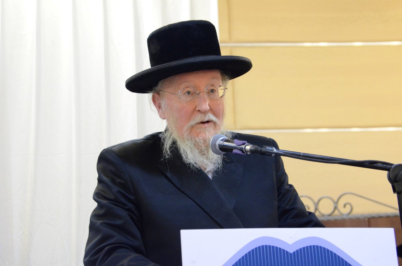 שוקי לרר מגיש: גלריית ענק מחיי האדמו"ר מביאלה זצ"ל