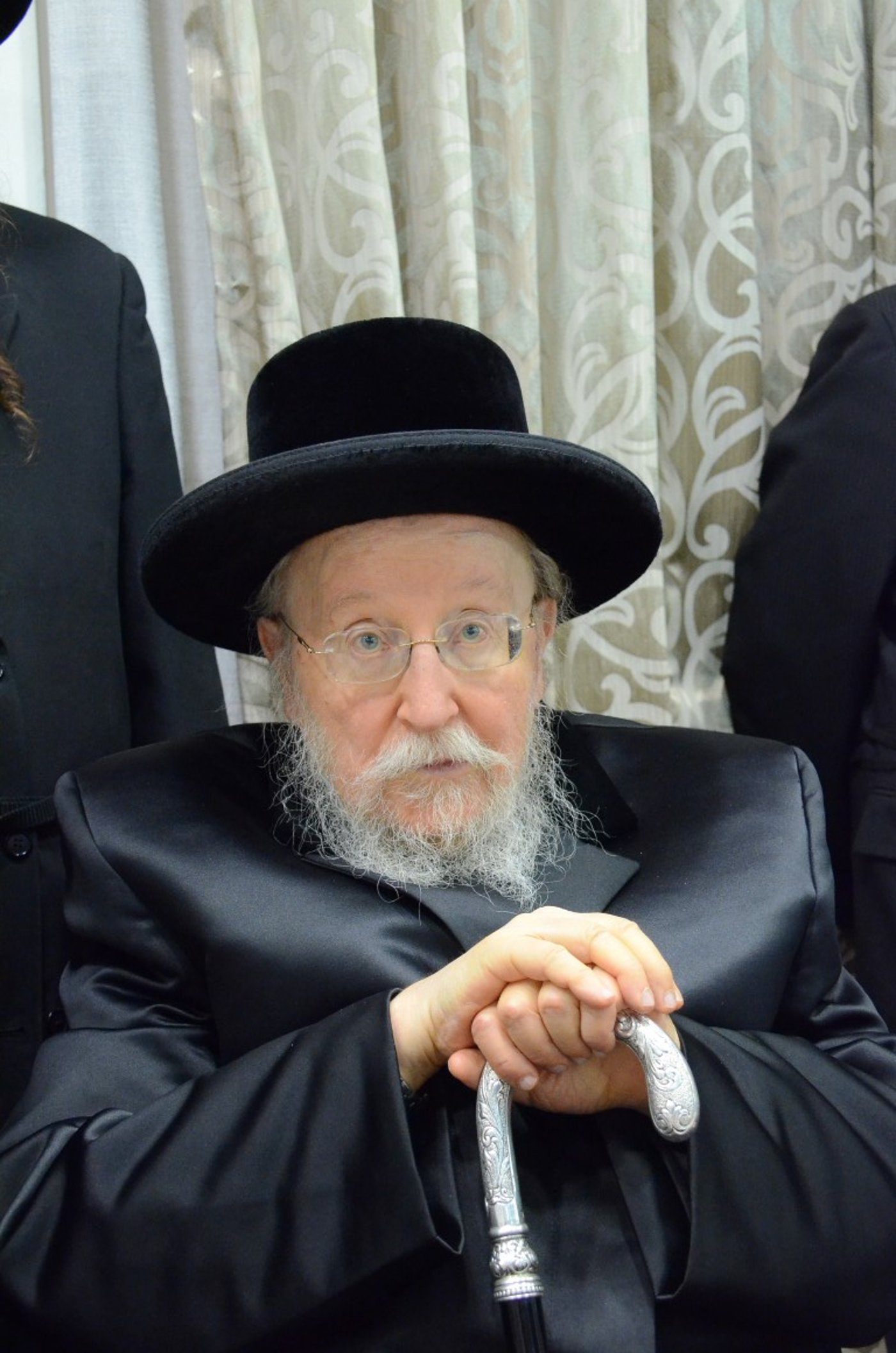 שוקי לרר מגיש: גלריית ענק מחיי האדמו"ר מביאלה זצ"ל