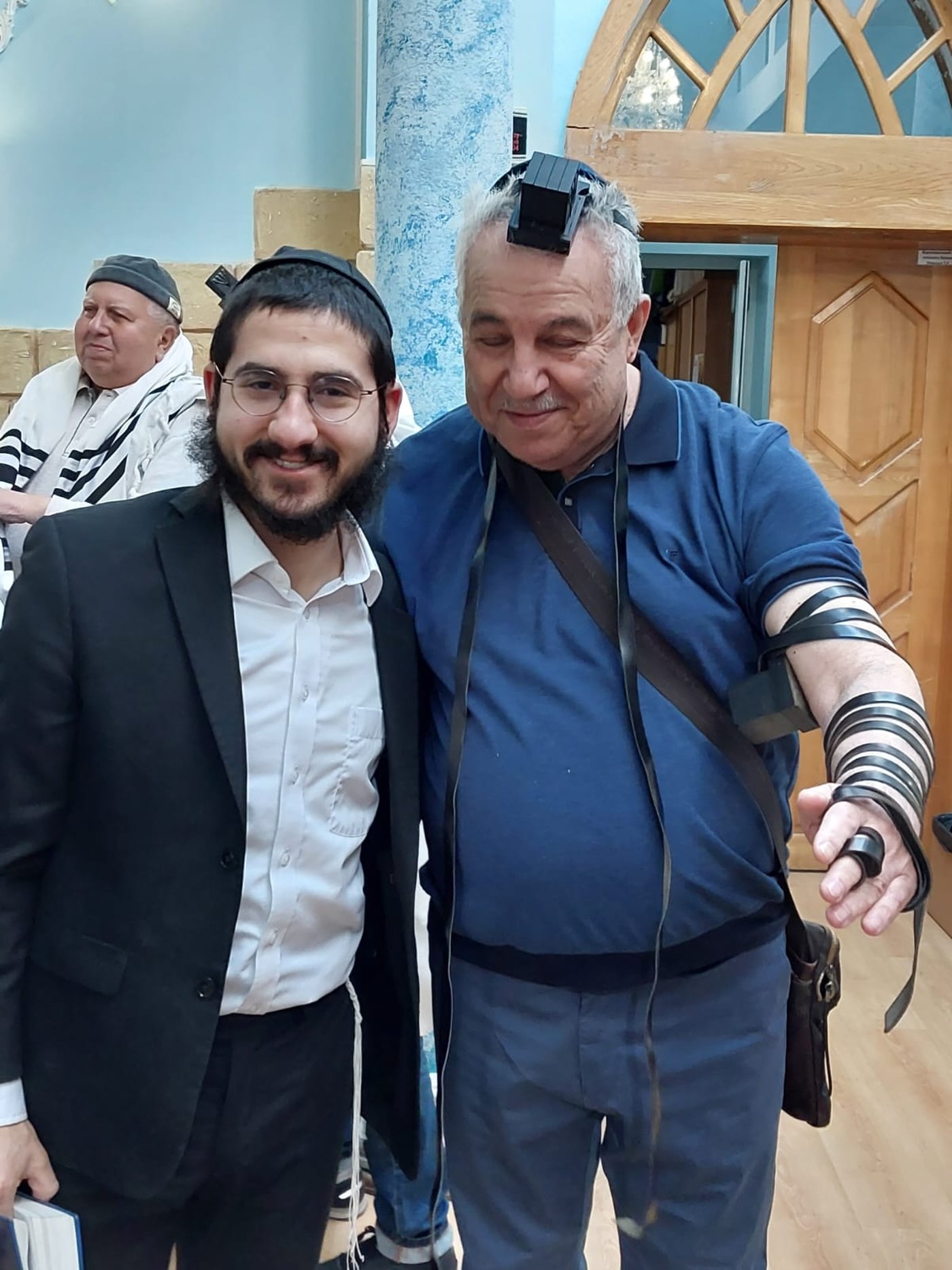 בעוד הצבא הרוסי מתקרב לעיר: יהודי סומי הפתיעו את הרב במתנה מיוחדת