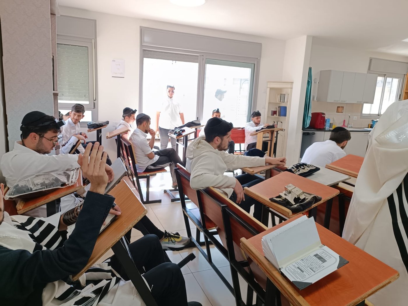 סמנכ"ל משרד הרווחה בביקור בישיבת 'רוממות הלב'