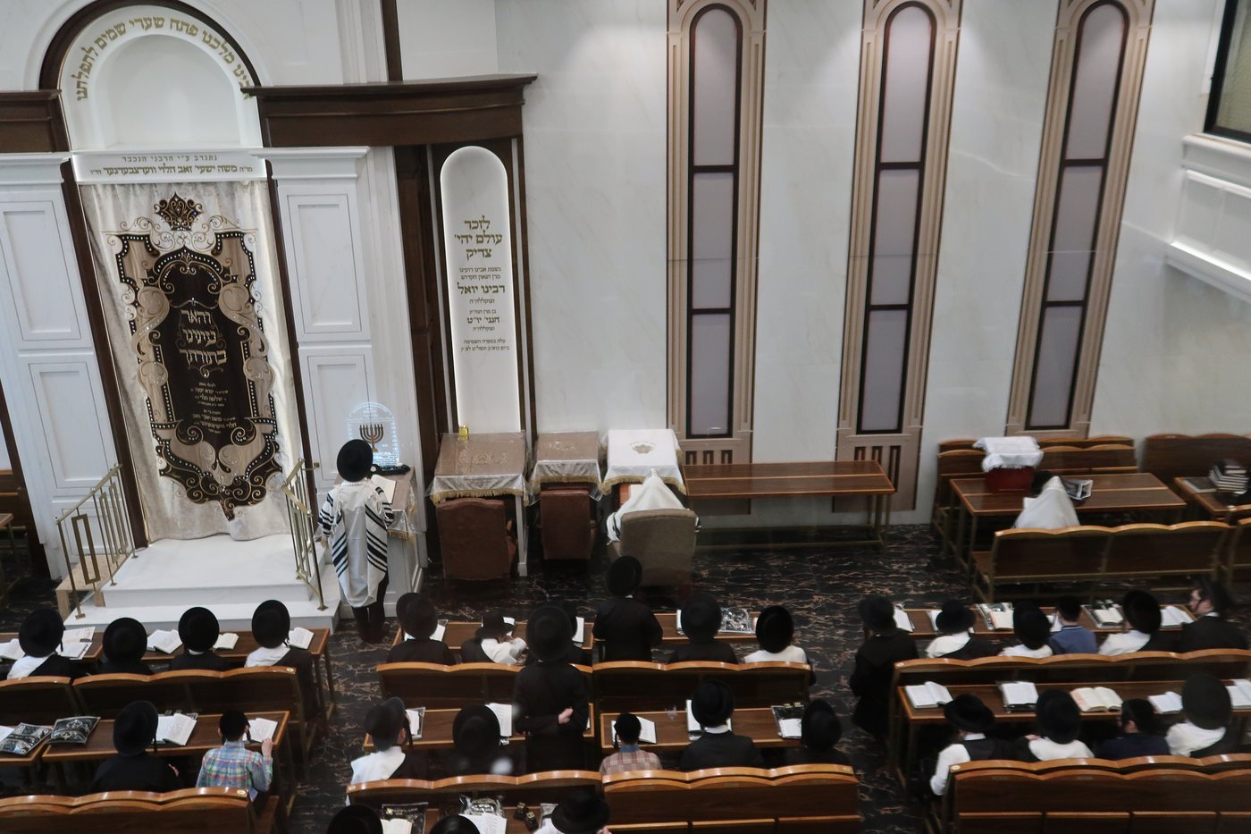 הגה"צ אב"ד סאטמר ווילאמסבורג בביקור במונטריאל