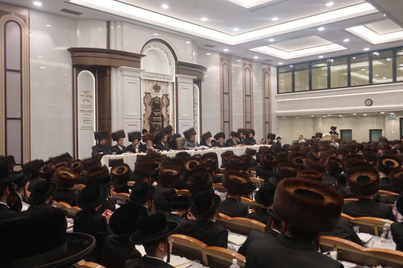 הגה"צ אב"ד סאטמר ווילאמסבורג בביקור במונטריאל
