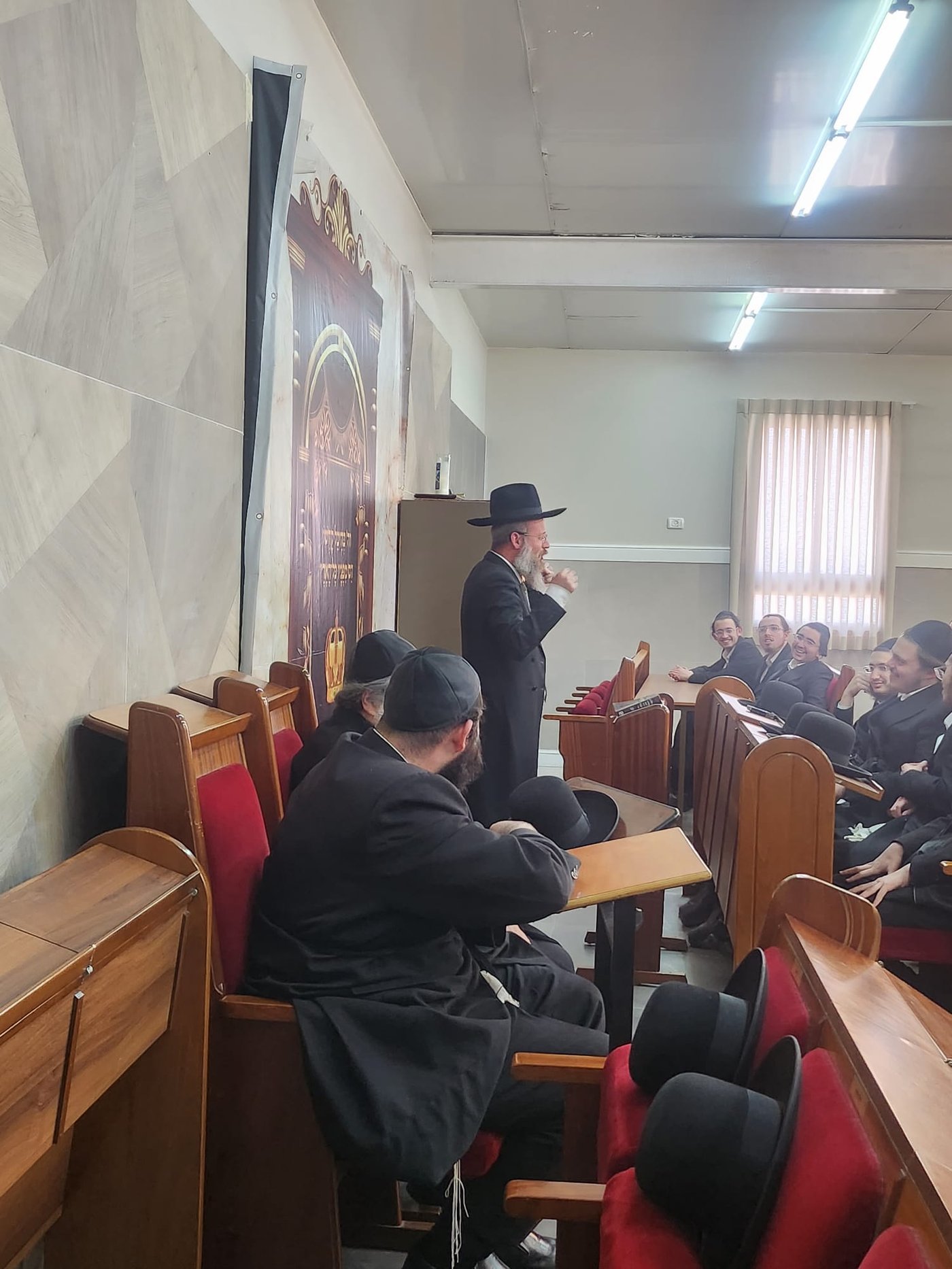 תלמידי ישיבת 'מאור ישראל' אצל הגר"ח כהן