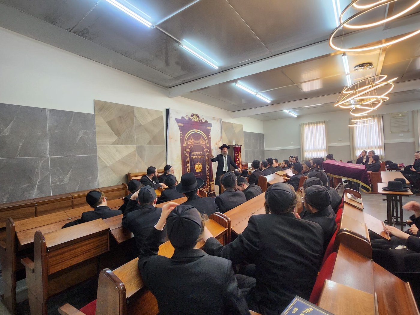תלמידי ישיבת 'מאור ישראל' אצל הגר"ח כהן