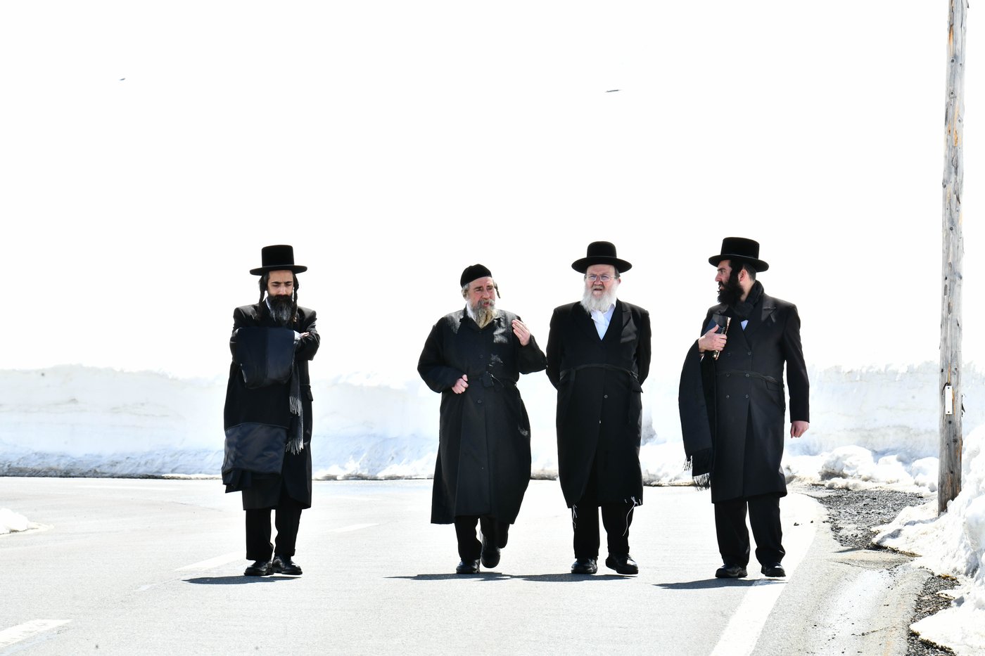 האדמו"ר מרחמסטריווקא בנאות דשא בשווייץ
