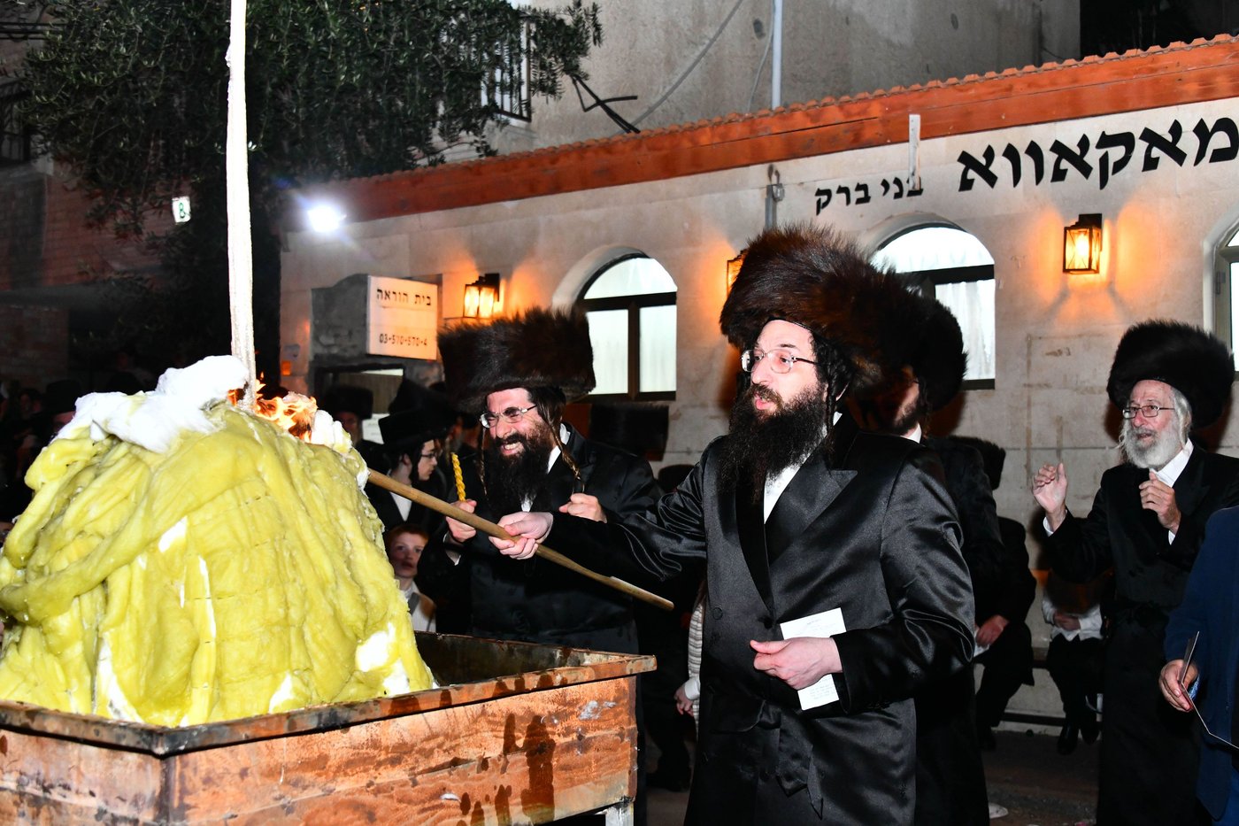 ל"ג בעומר בחצה"ק מאקווא ב"ב